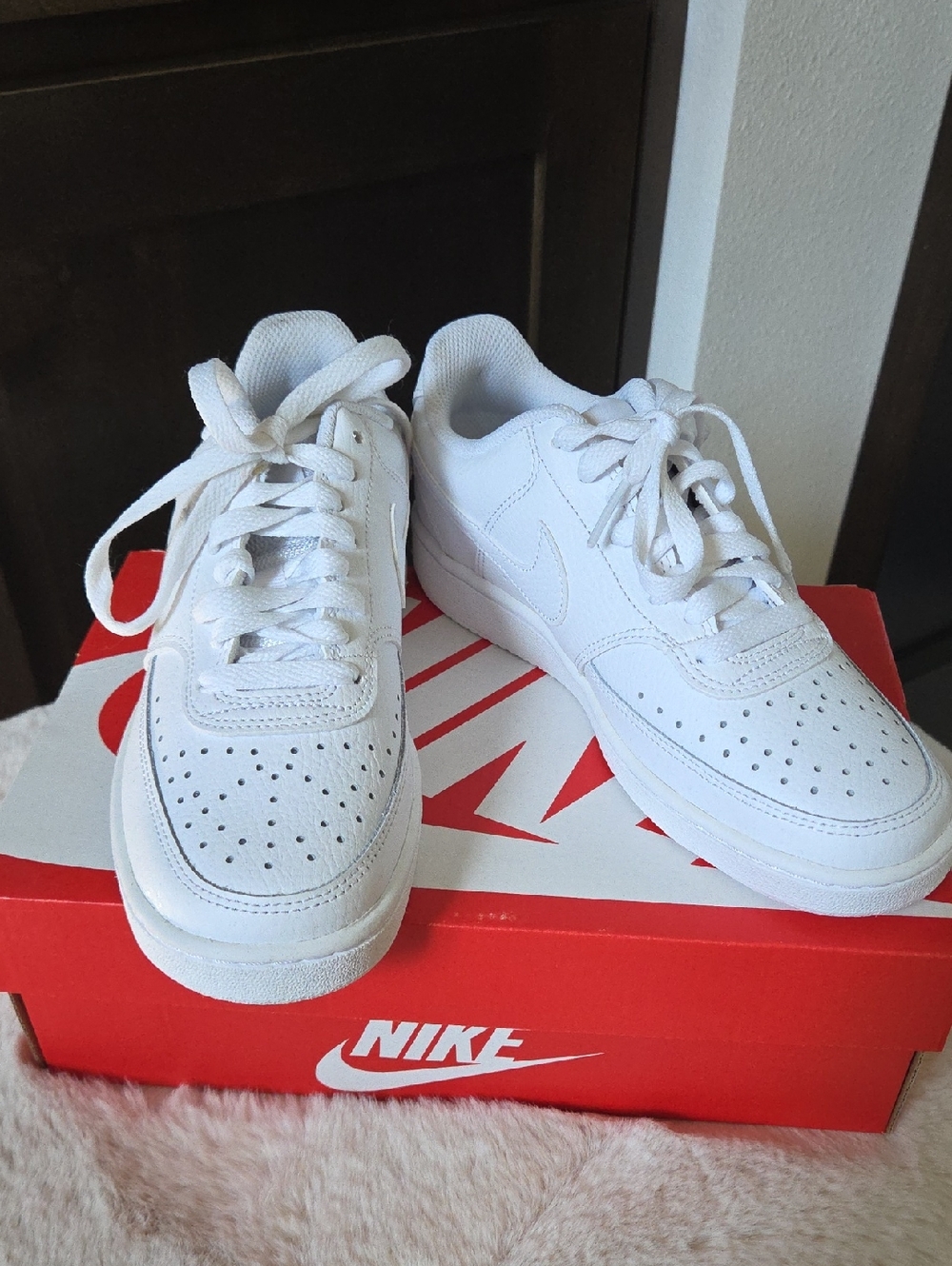 Nike White Low Top Leather Sneakers